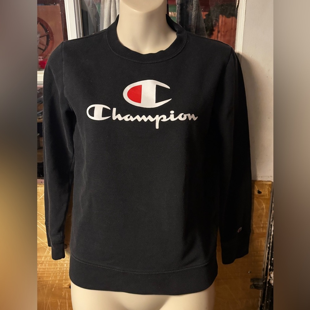 Champion Classic Black Pullover